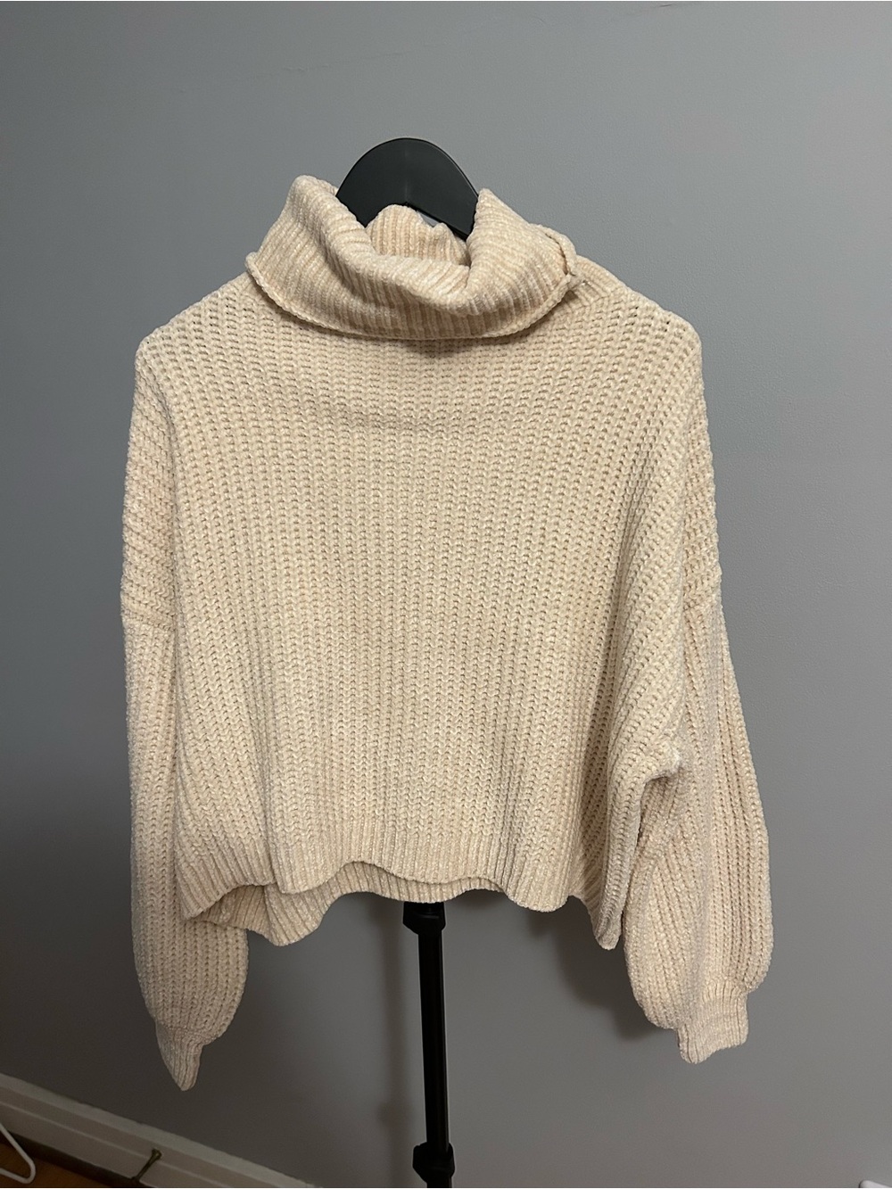 Cream Turtleneck Sweater with Balloon Sleeves